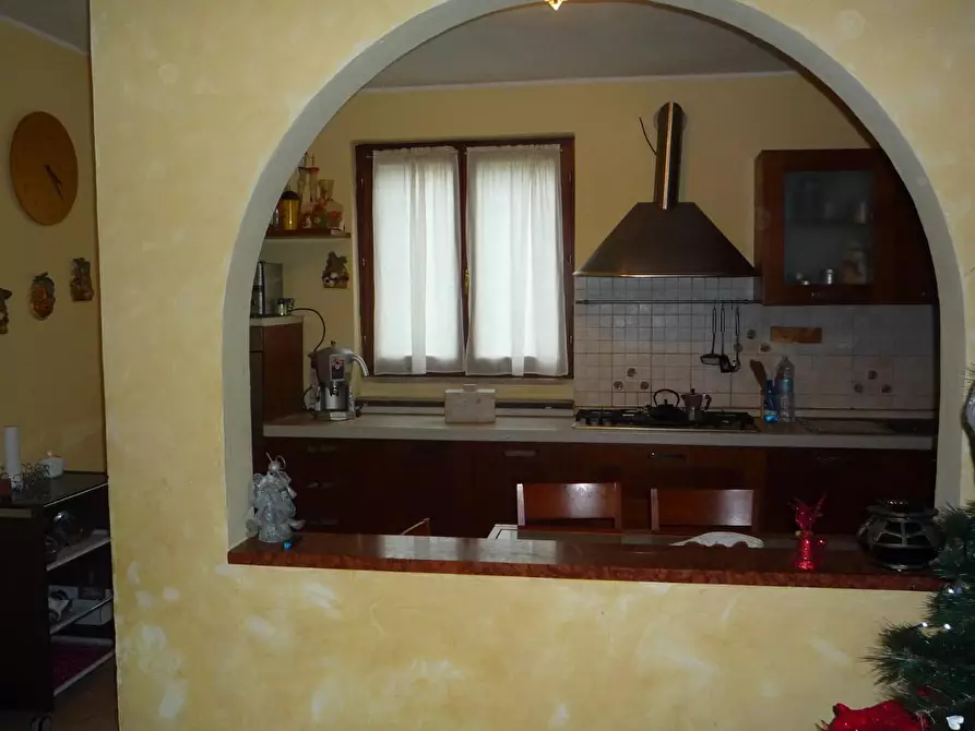 Immagine 2 di Casa bifamiliare in vendita  a Carrara