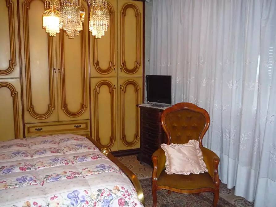 Immagine 21 di Casa bifamiliare in vendita  a Carrara