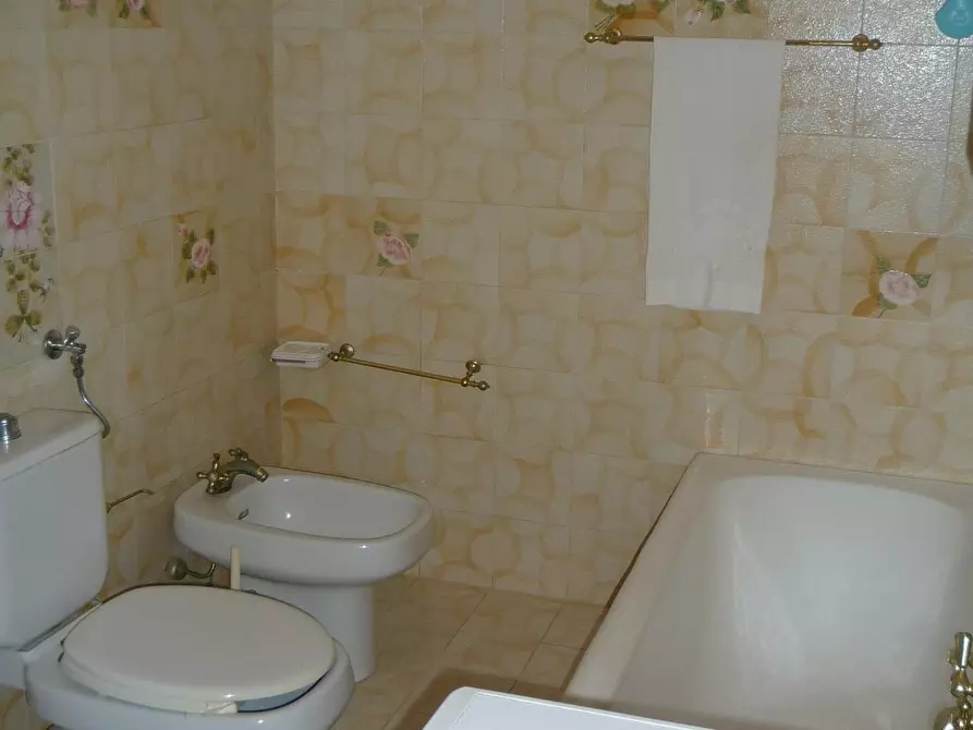 Immagine 30 di Casa bifamiliare in vendita  a Carrara