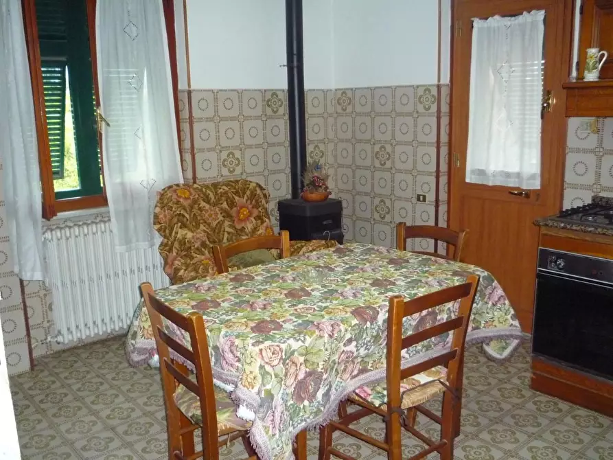 Immagine 24 di Casa bifamiliare in vendita  a Carrara