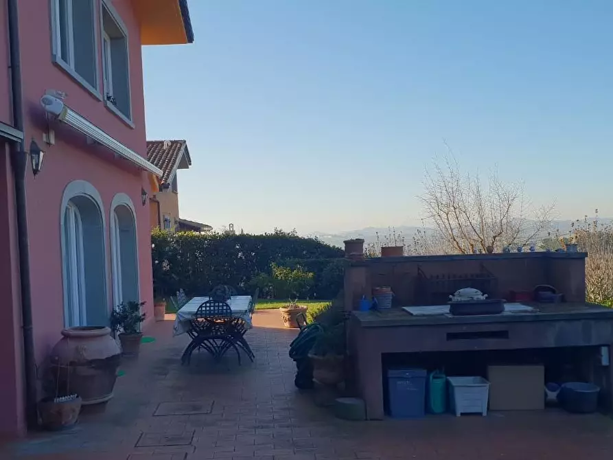 Immagine 5 di Villa in vendita  a Vinci