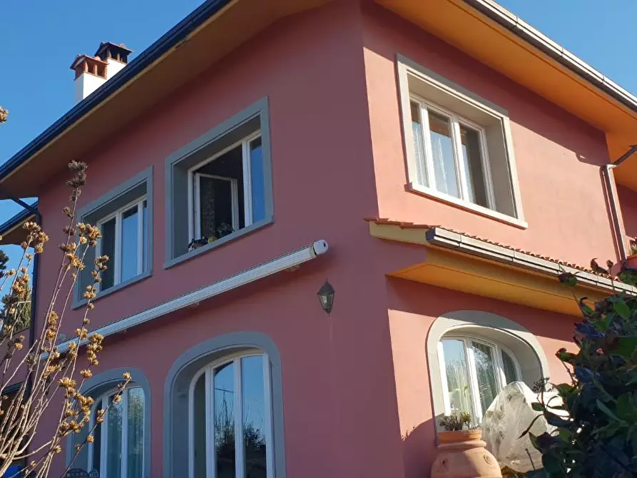 Immagine 7 di Villa in vendita  a Vinci