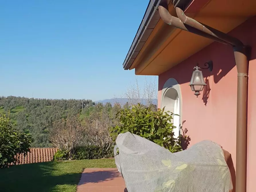 Immagine 6 di Villa in vendita  a Vinci