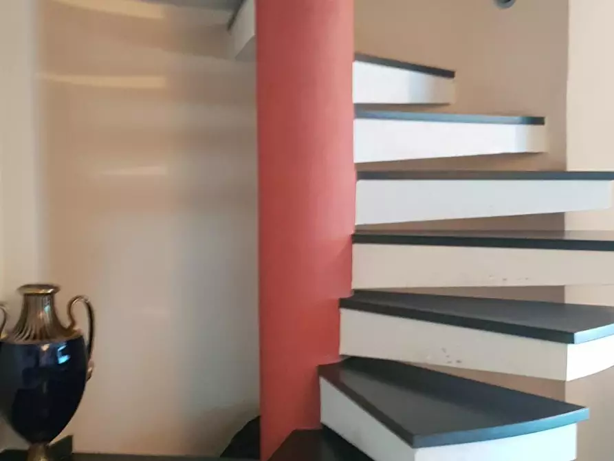 Immagine 10 di Villa in vendita  a Vinci