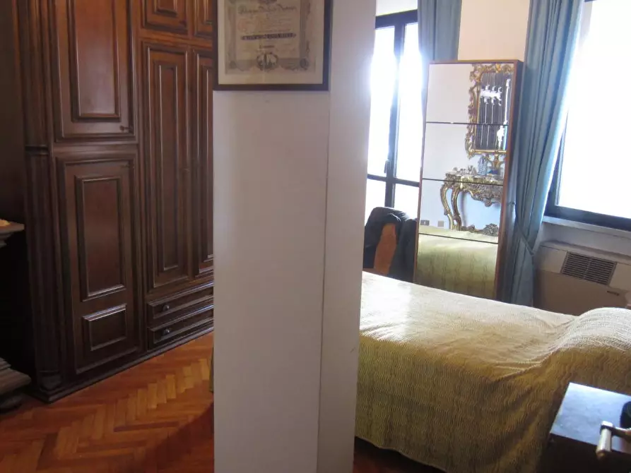 Immagine 25 di Mansarda in vendita  a Pisa