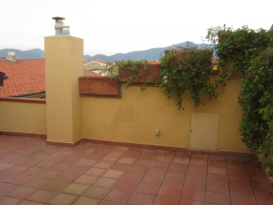 Immagine 7 di Mansarda in vendita  a Pisa