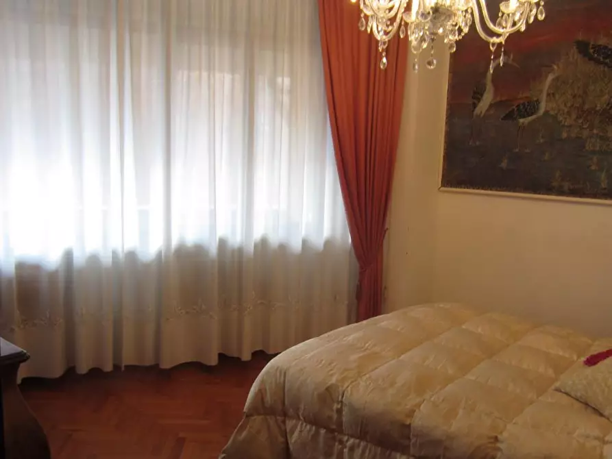 Immagine 24 di Mansarda in vendita  a Pisa