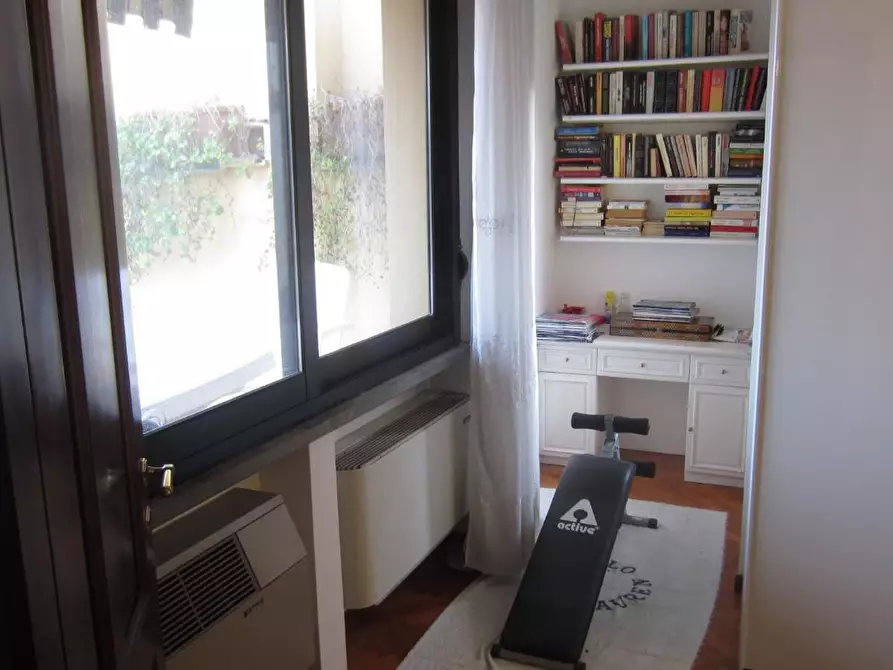 Immagine 15 di Mansarda in vendita  a Pisa