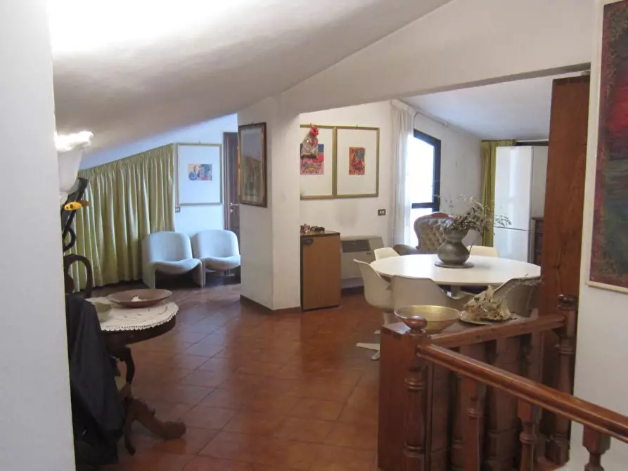 Immagine 10 di Mansarda in vendita  a Pisa