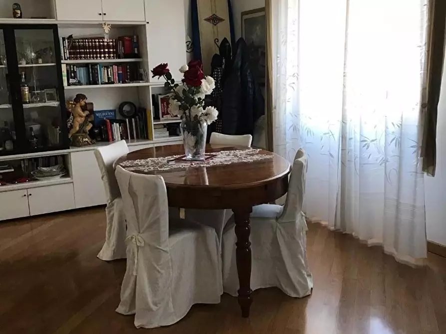 Immagine 28 di Appartamento in vendita  a Viareggio