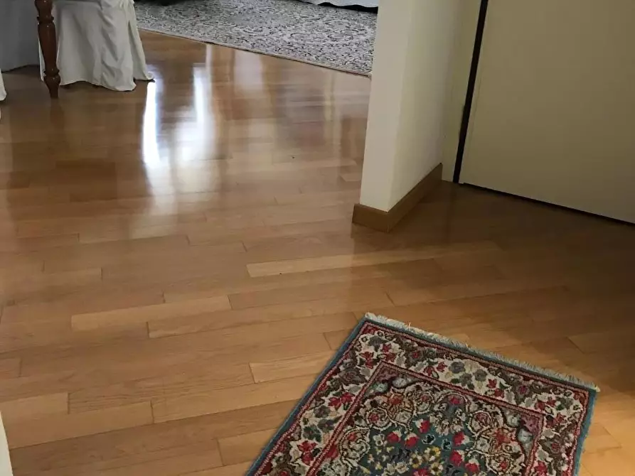 Immagine 24 di Appartamento in vendita  a Viareggio