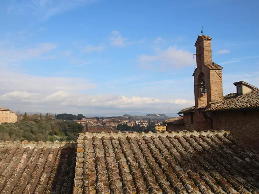 Immagine 23 di Appartamento in vendita  a Siena