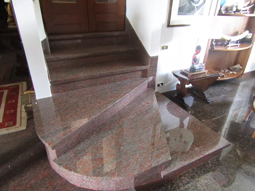 Immagine 32 di Villa in vendita  a Castelnuovo Magra