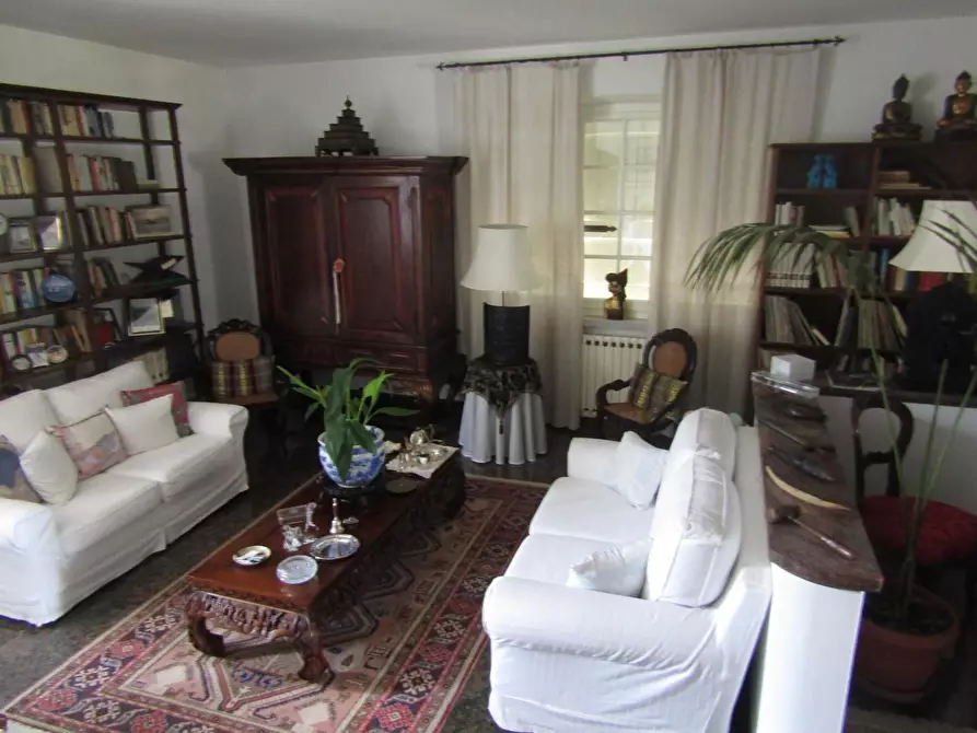 Immagine 20 di Villa in vendita  a Castelnuovo Magra