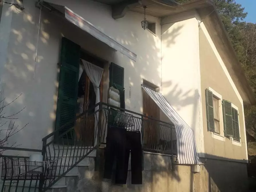 Immagine 9 di Casa indipendente in vendita  a Fivizzano