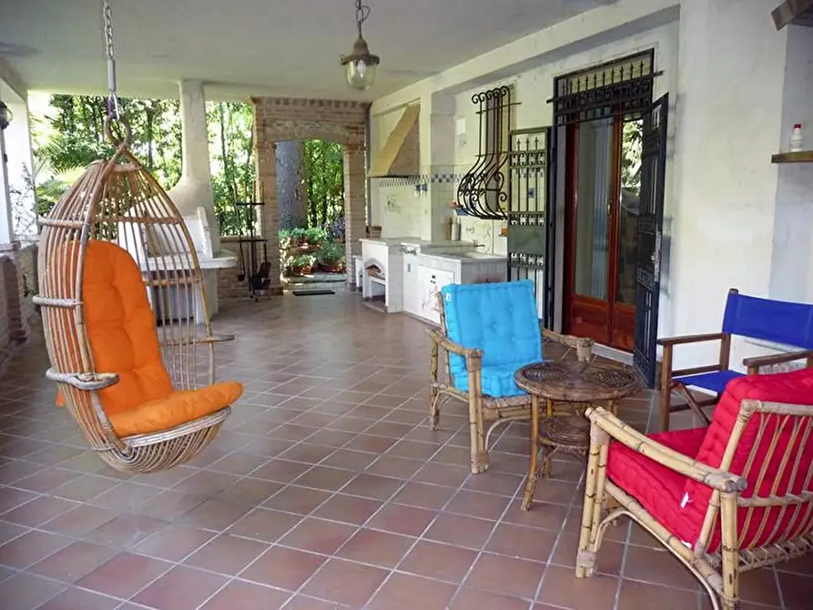 Immagine 12 di Porzione di casa in vendita  a Sarzana