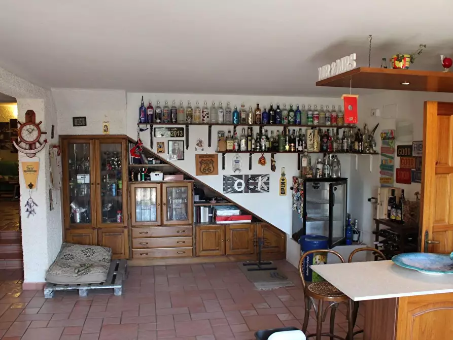 Immagine 8 di Villa in vendita  a Sovicille