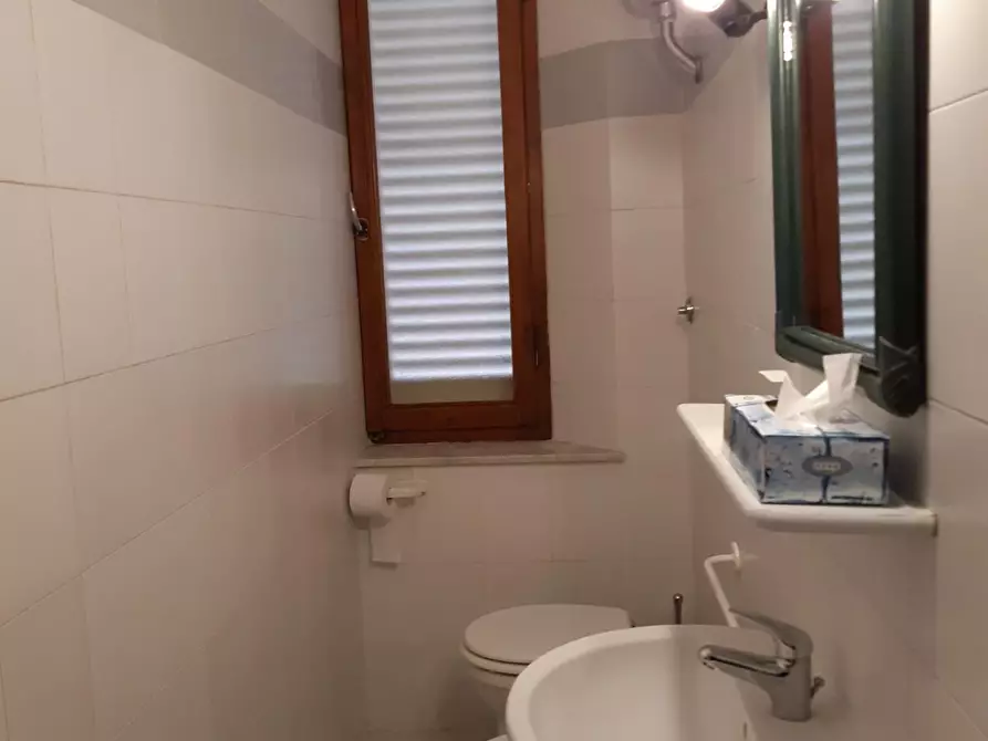 Immagine 4 di Appartamento in affitto  a Rosignano Marittimo