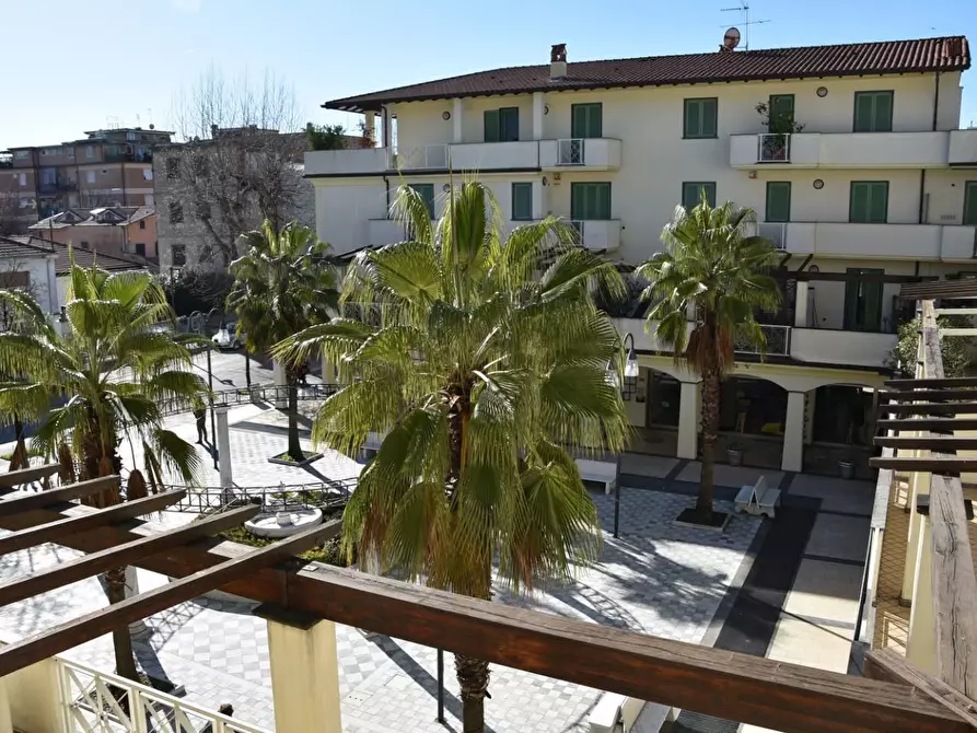 Immagine 2 di Appartamento in affitto  a Massa