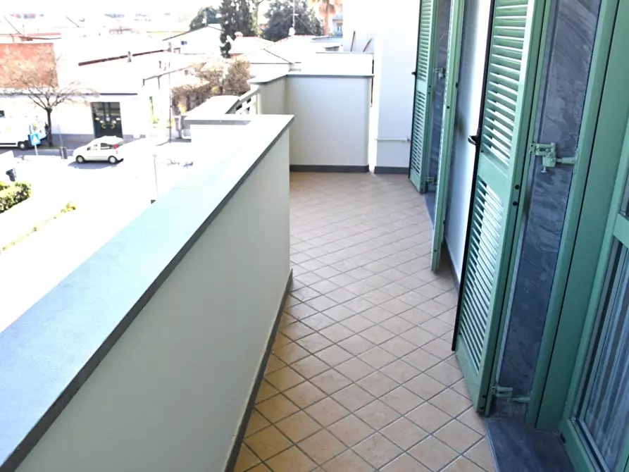 Immagine 17 di Appartamento in affitto  a Massa