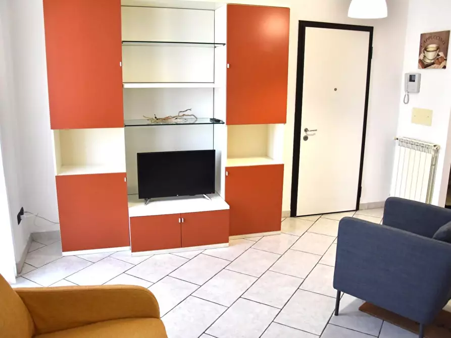 Immagine 8 di Appartamento in affitto  a Massa