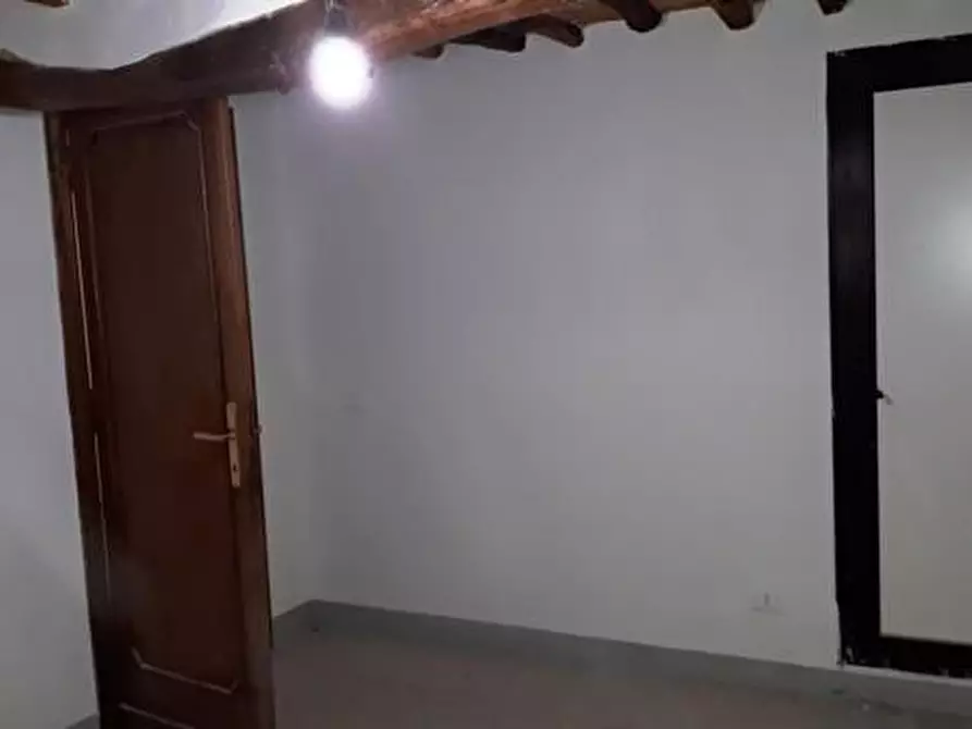 Immagine 27 di Terratetto in vendita  a Buti