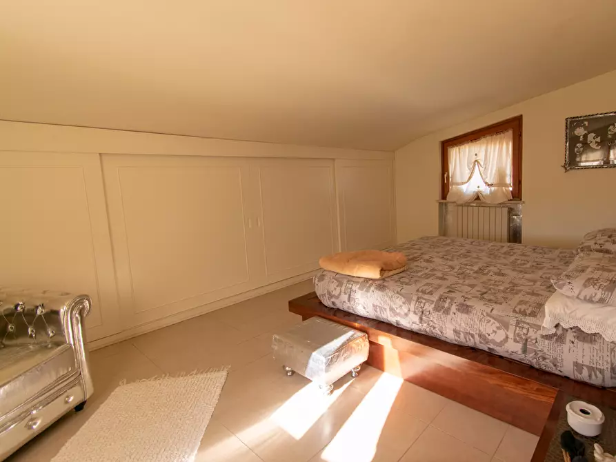 Immagine 6 di Appartamento in affitto  a Viareggio