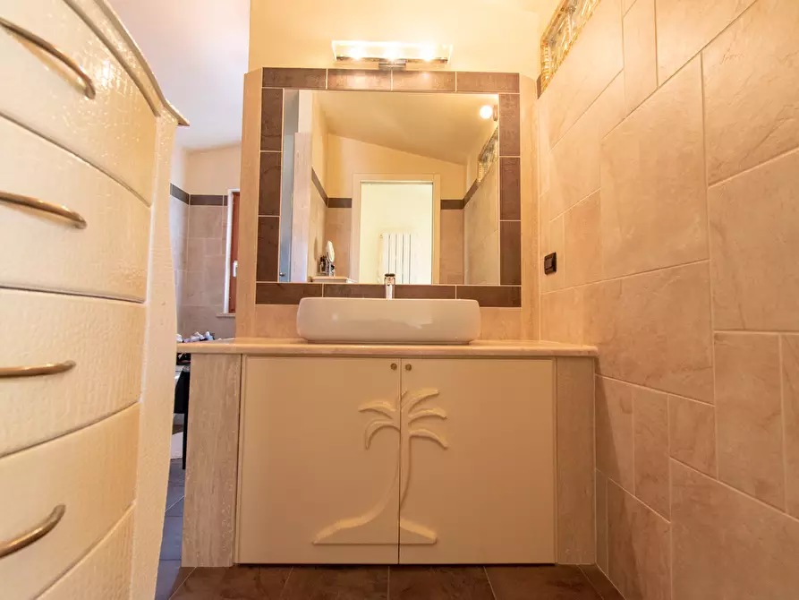 Immagine 8 di Appartamento in affitto  a Viareggio