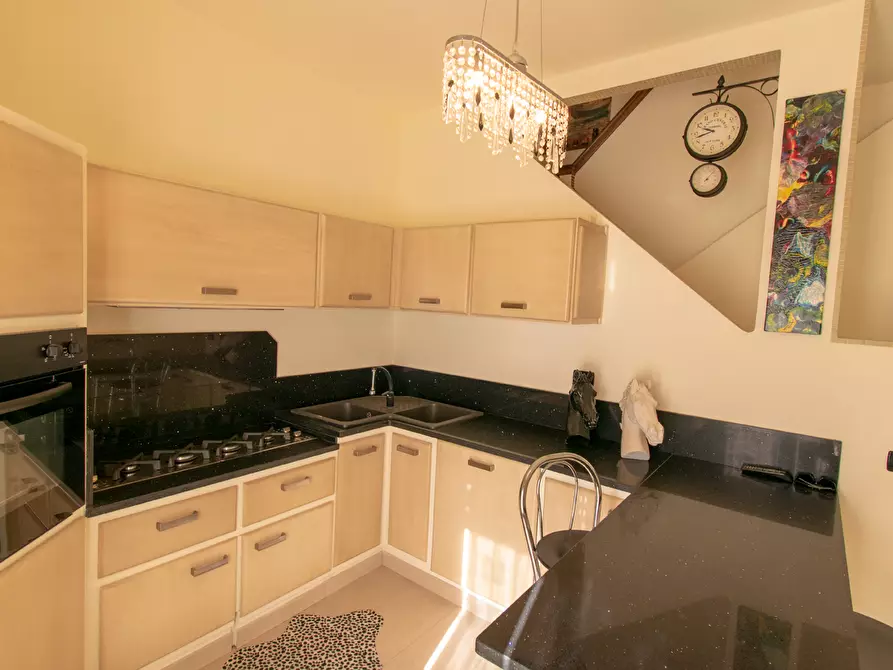 Immagine 4 di Appartamento in affitto  a Viareggio