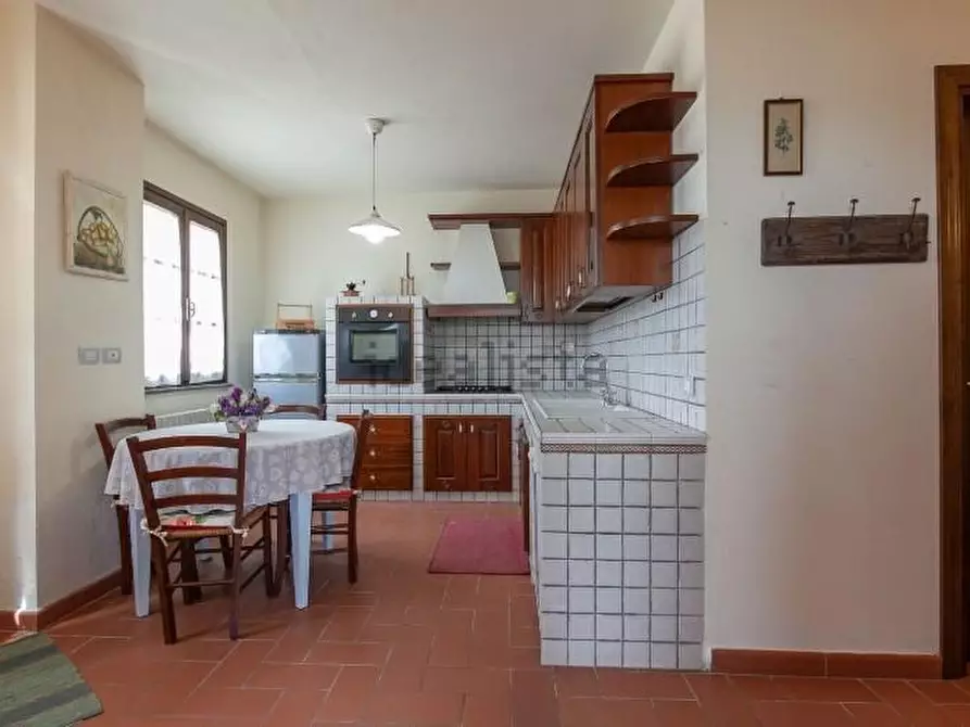 Immagine 11 di Casa colonica in vendita  a Montopoli In Val D'arno