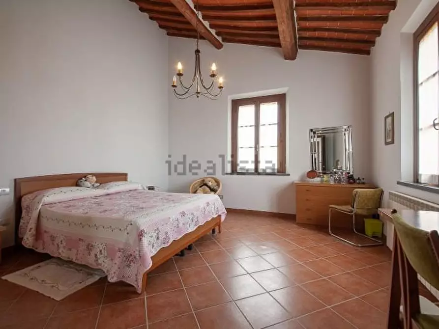 Immagine 24 di Casa colonica in vendita  a Montopoli In Val D'arno