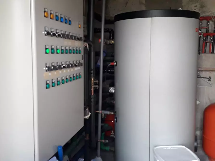 Immagine 15 di Rustico / casale in vendita  a Castellina In Chianti