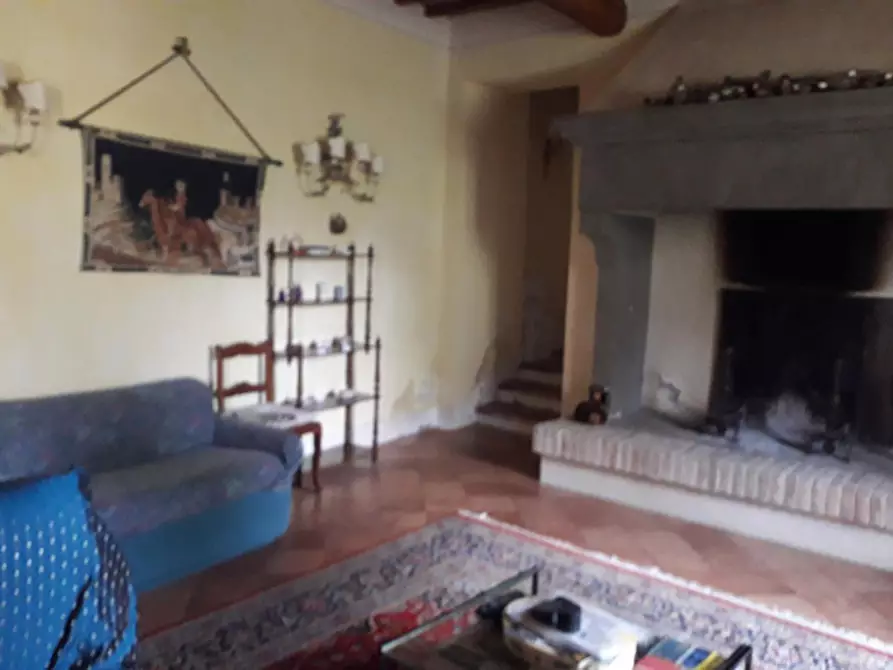 Immagine 21 di Rustico / casale in vendita  a Castellina In Chianti