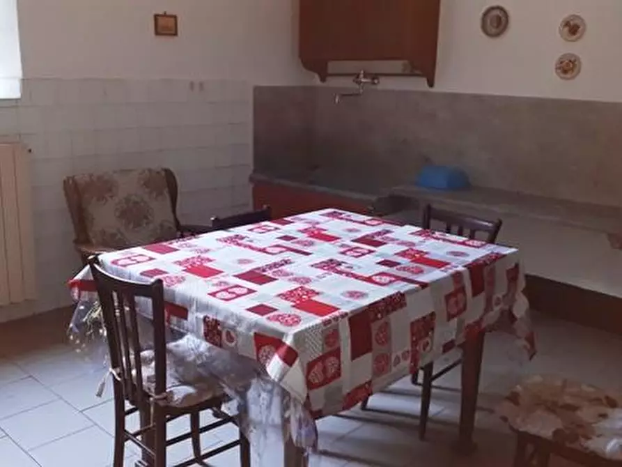 Immagine 30 di Palazzo in vendita  a San Giuliano Terme