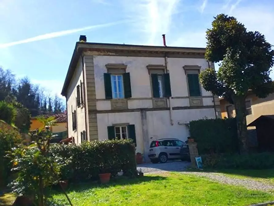 Immagine 1 di Palazzo in vendita  a San Giuliano Terme