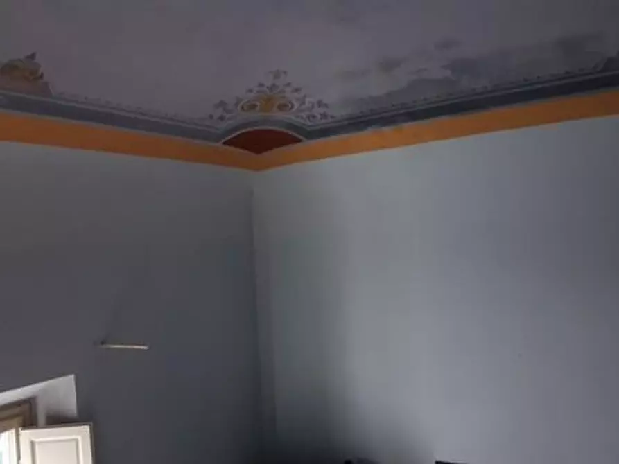 Immagine 19 di Palazzo in vendita  a San Giuliano Terme