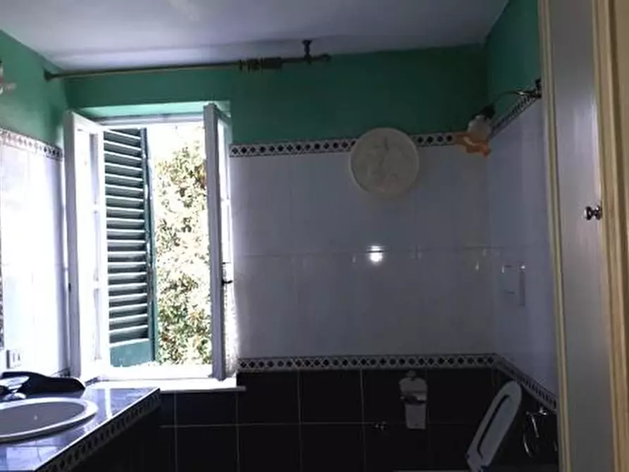 Immagine 23 di Palazzo in vendita  a San Giuliano Terme