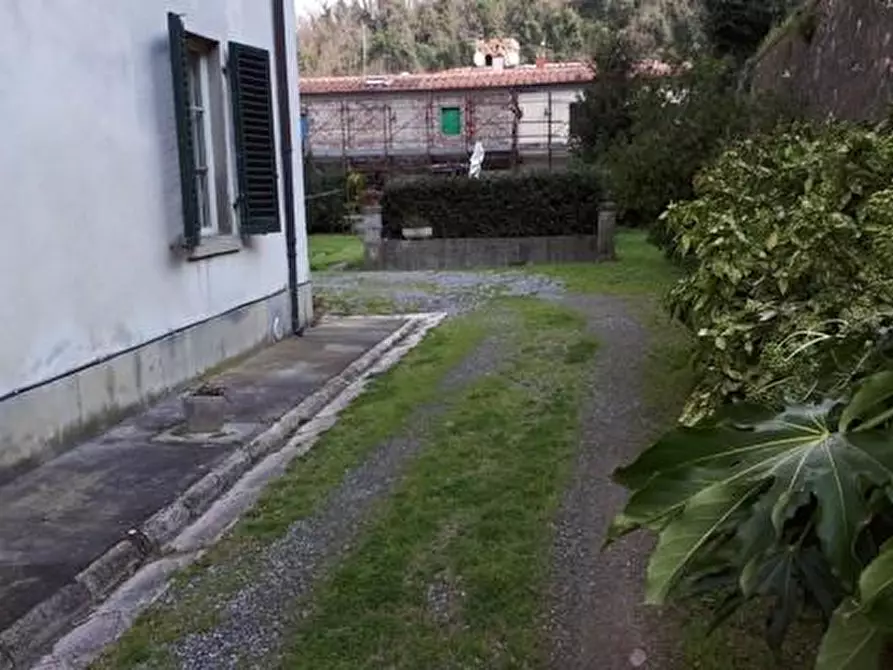 Immagine 4 di Palazzo in vendita  a San Giuliano Terme