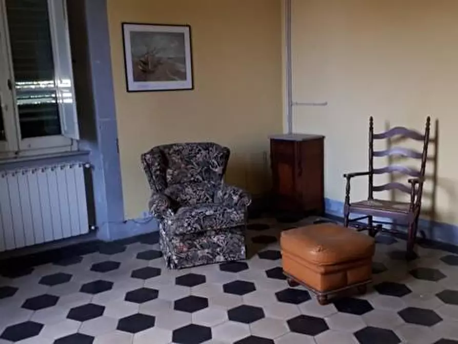 Immagine 15 di Palazzo in vendita  a San Giuliano Terme