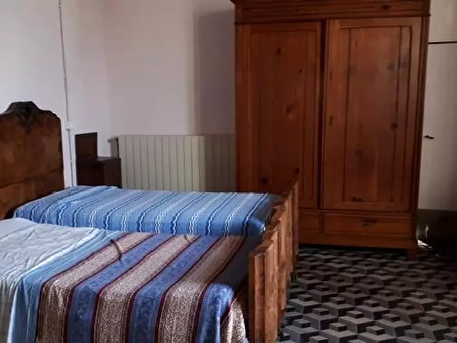 Immagine 29 di Palazzo in vendita  a San Giuliano Terme