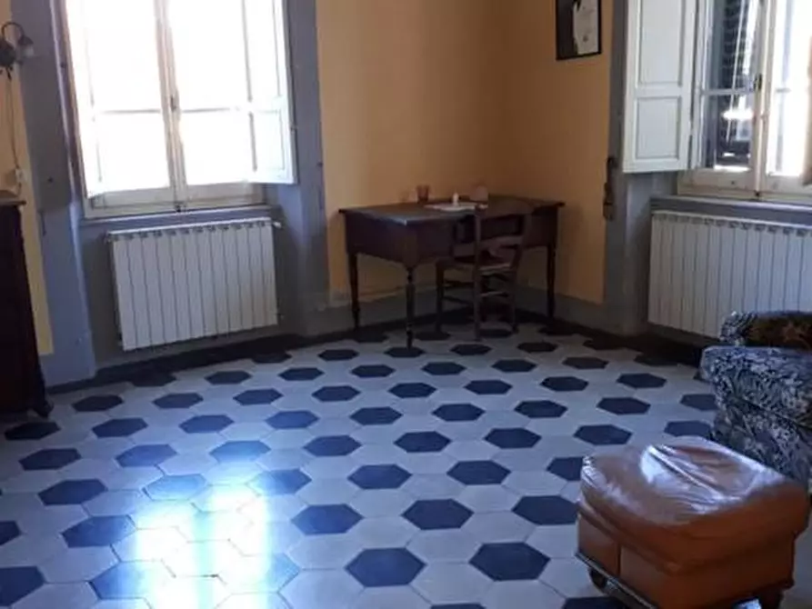 Immagine 14 di Palazzo in vendita  a San Giuliano Terme