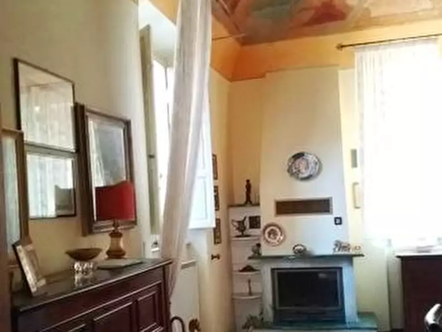 Immagine 10 di Palazzo in vendita  a San Giuliano Terme
