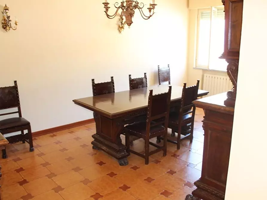 Immagine 6 di Appartamento in vendita  a Massa