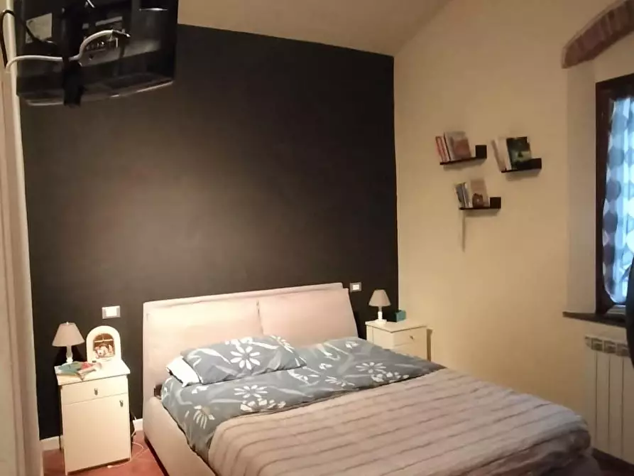 Immagine 25 di Appartamento in vendita  a Calci