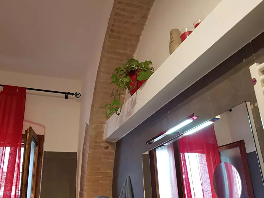 Immagine 18 di Appartamento in vendita  a Calci