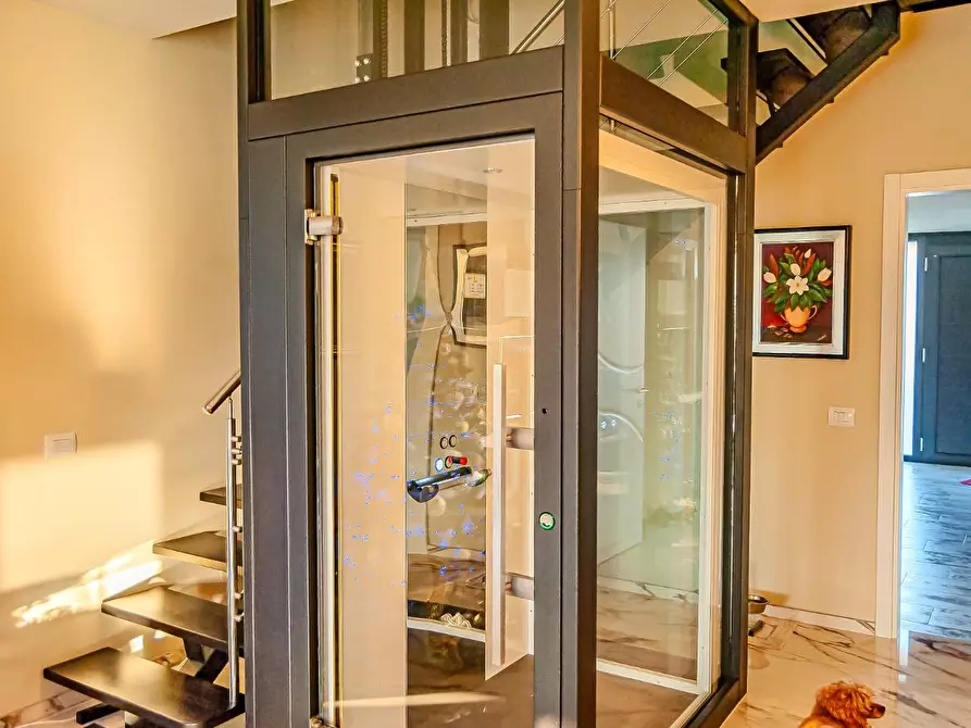 Immagine 16 di Villa in vendita  a San Miniato