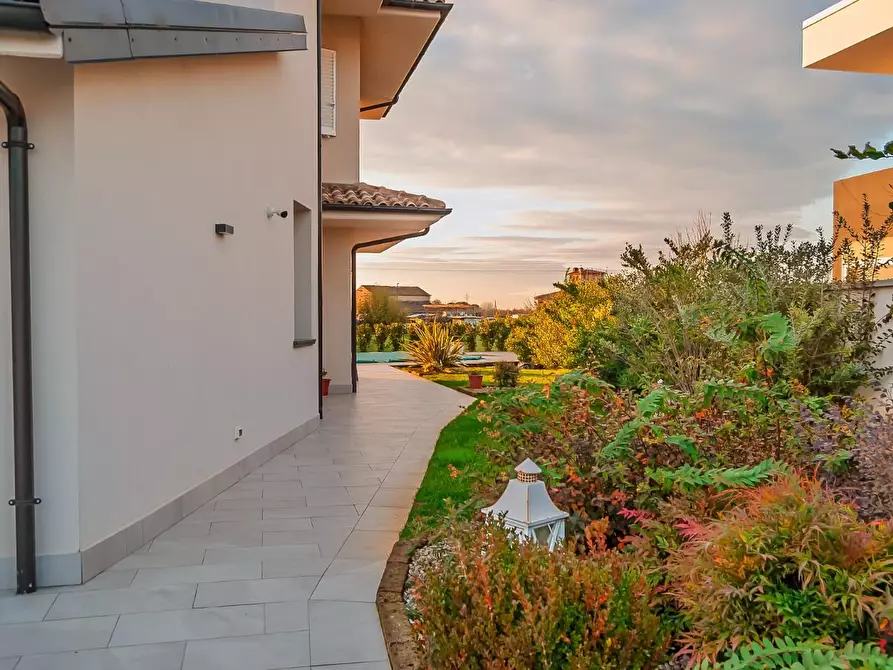 Immagine 50 di Villa in vendita  a San Miniato