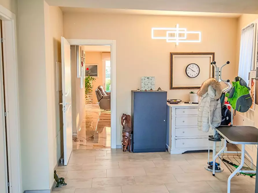 Immagine 18 di Villa in vendita  a San Miniato