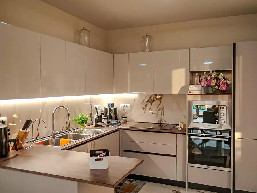 Immagine 4 di Villa in vendita  a San Miniato