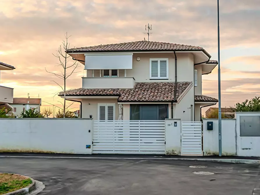 Immagine 52 di Villa in vendita  a San Miniato